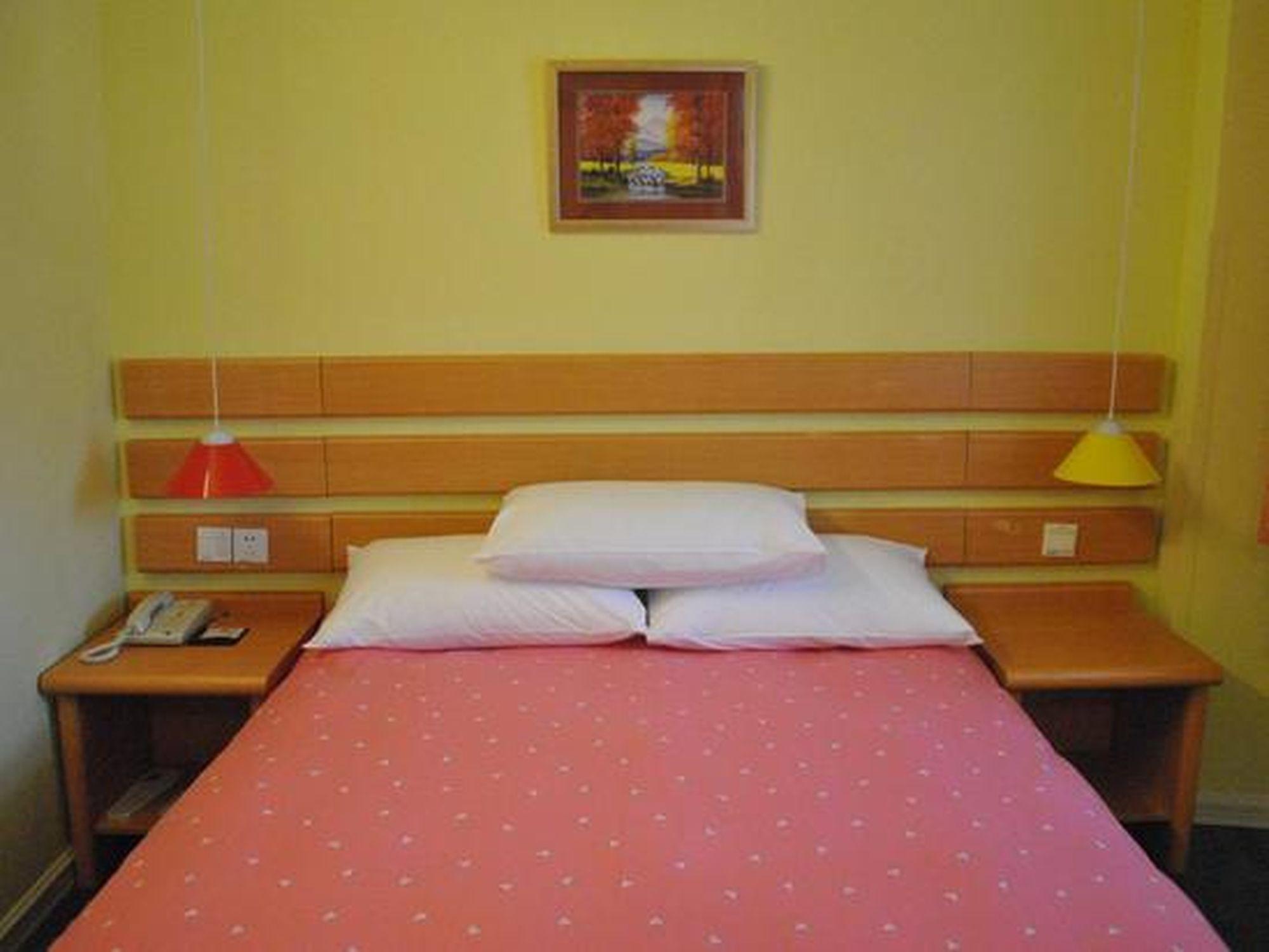 Home Inn Shanghai Railway Station North Square 外观 照片